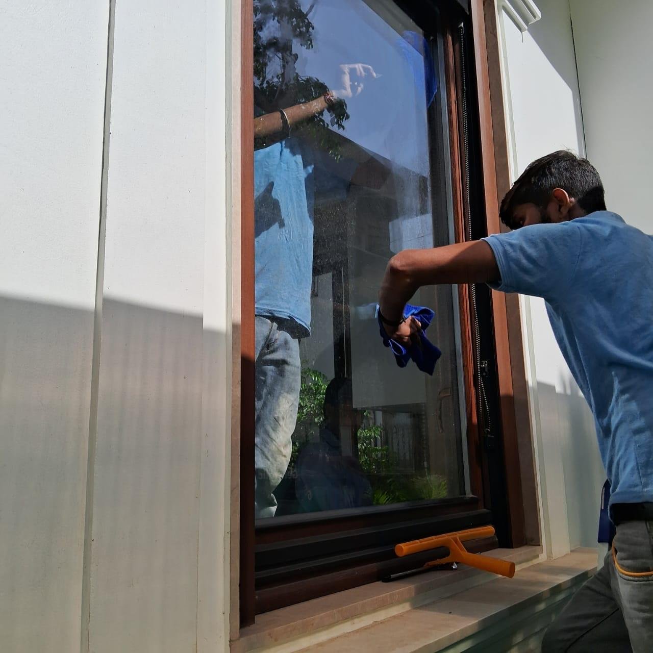 Glass & Façade Cleaning